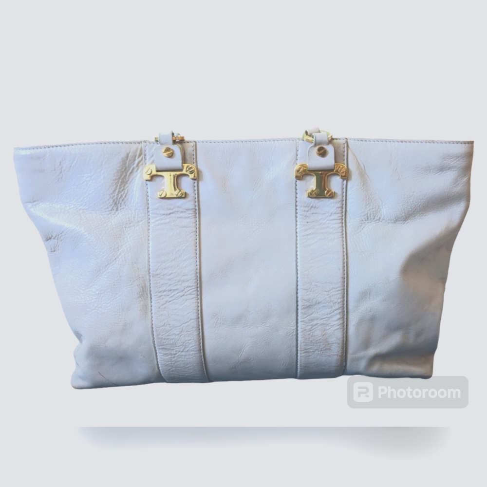 Tory Burch cream leather shoulder bag. (UGC)